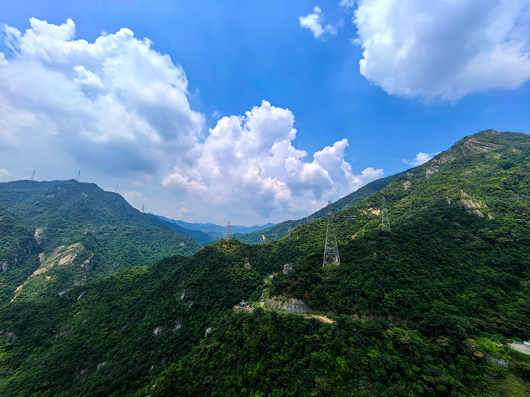 CA88装璜游览游记山顶景致